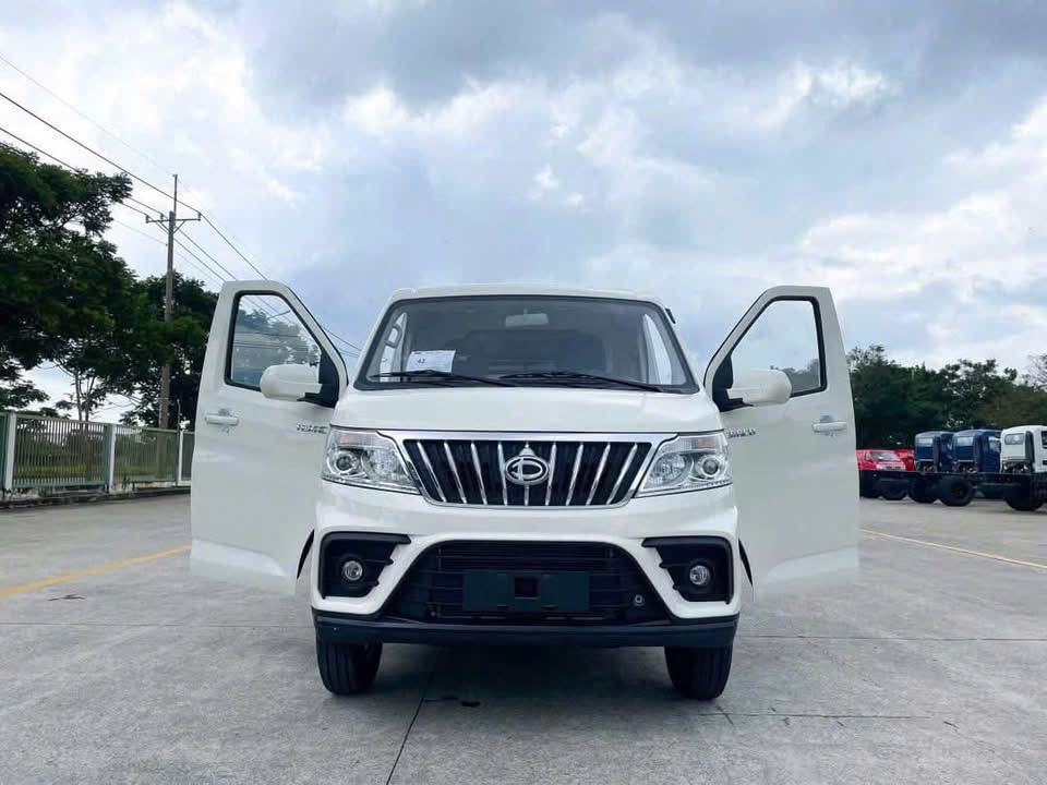 TERA V8 Nội Thất: Khám Phá Không Gian Đẳng Cấp Của Chiếc SUV Premium